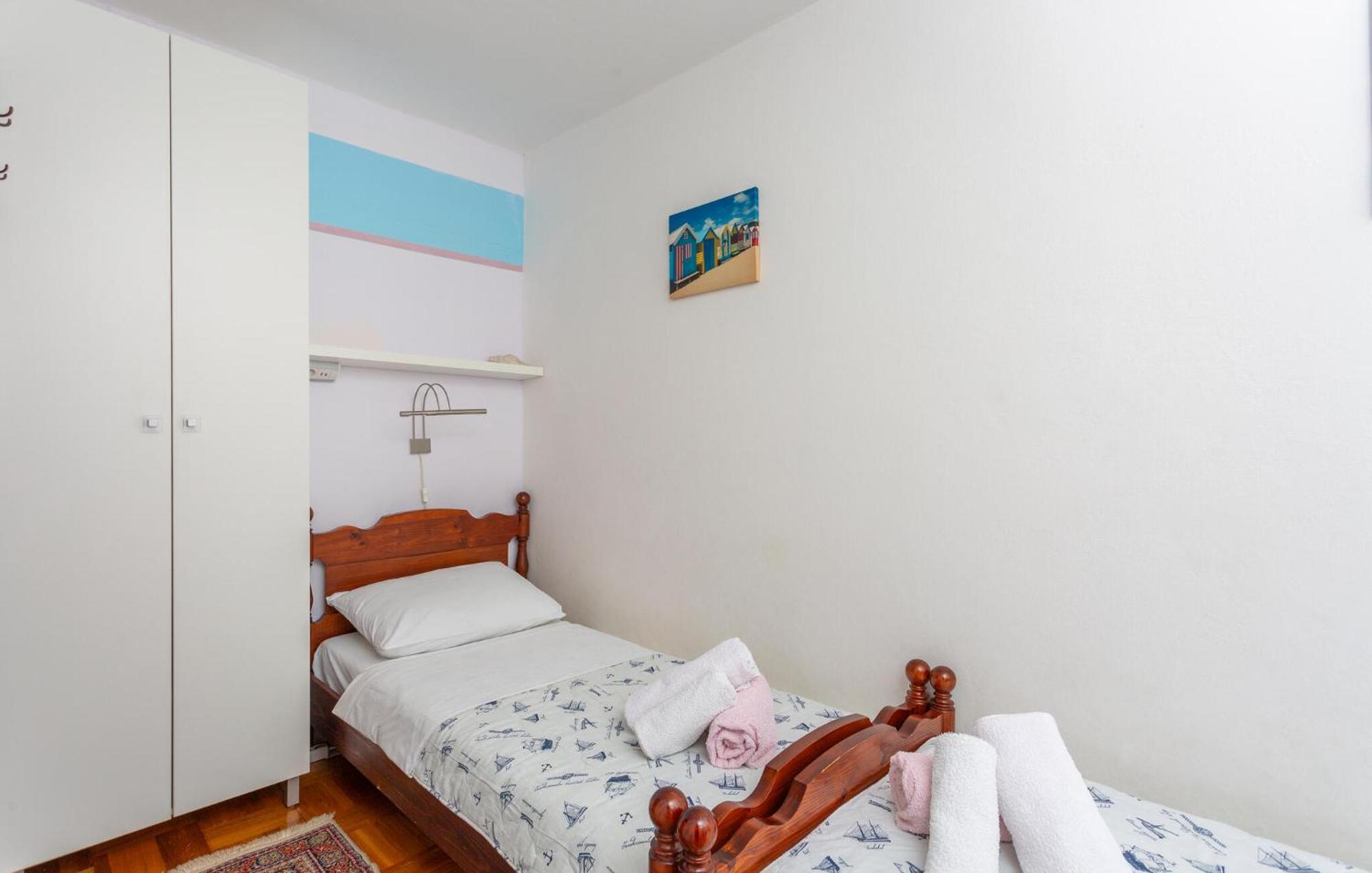3 Bedroom Stunning Apartment In Krk Krk Town Exterior photo